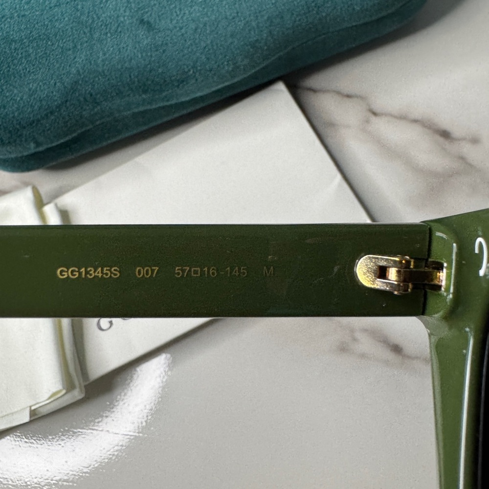 Gucci Sunglasses - Picture 4 of 4